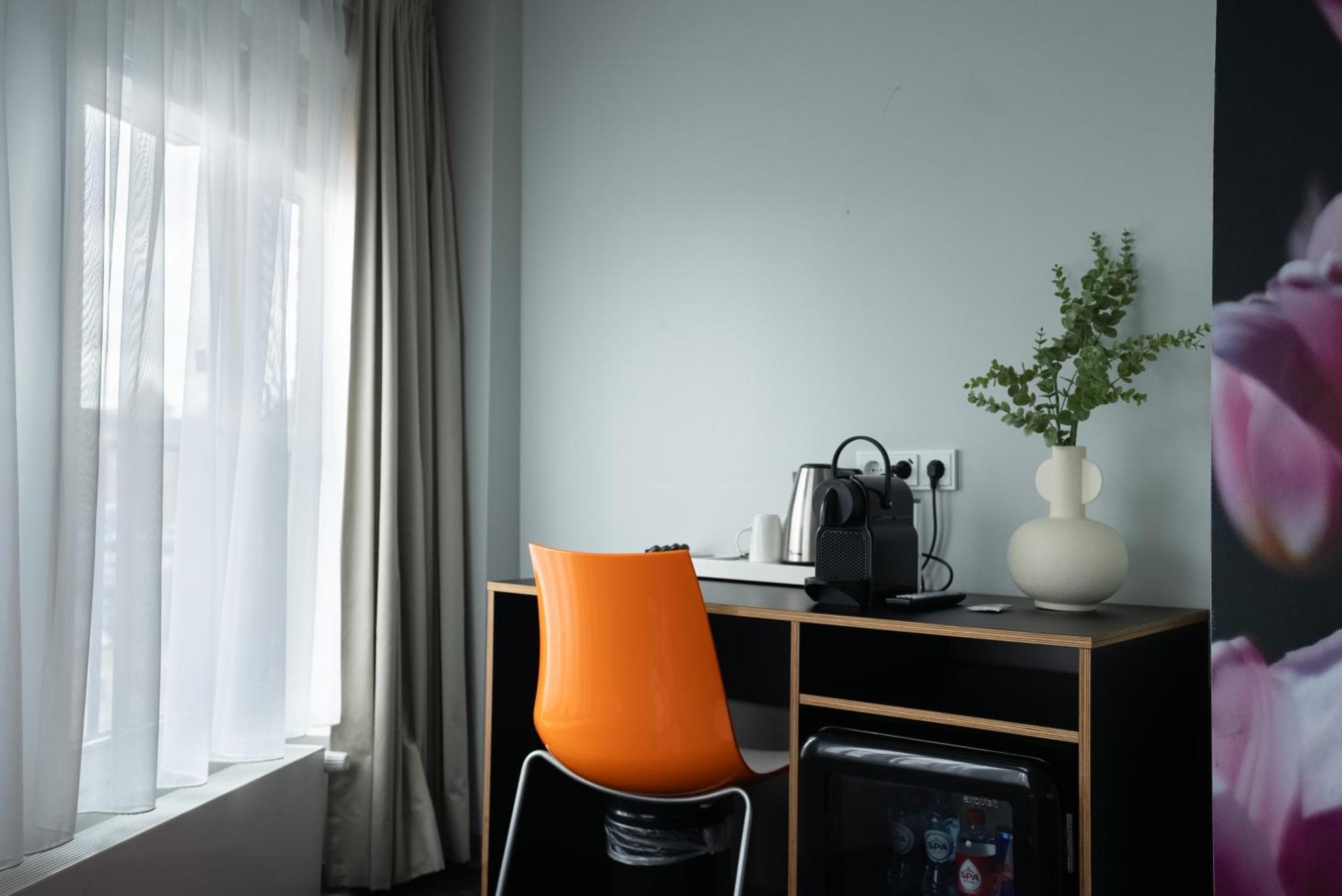 Double Room,1516449511:JPEG